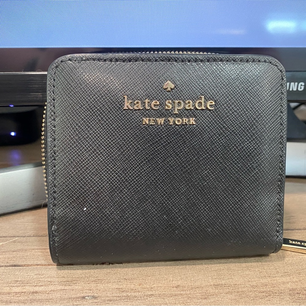 Kate Spade Staci Saffiano leather wallet